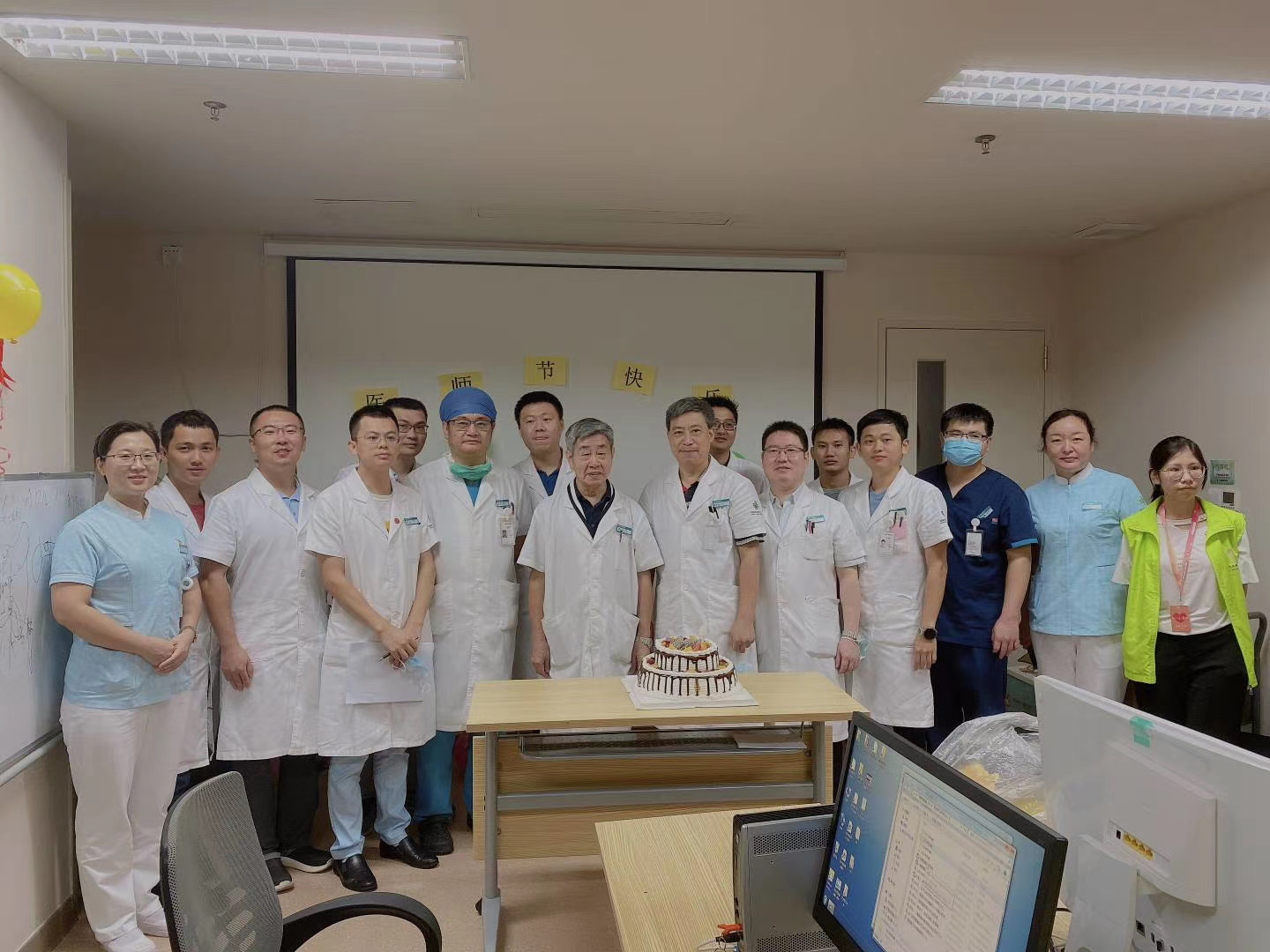 中国医师节|医路同行，感恩有你